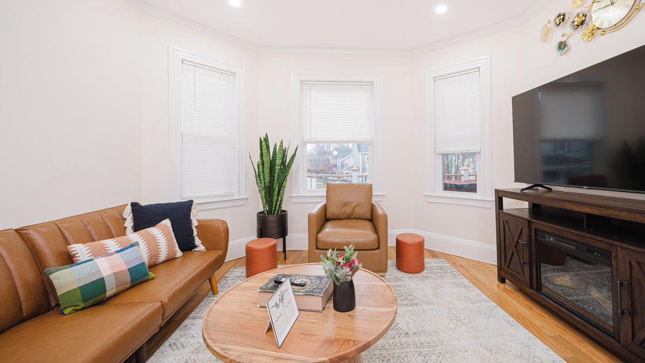 Photo of Livingroom in Ashmont