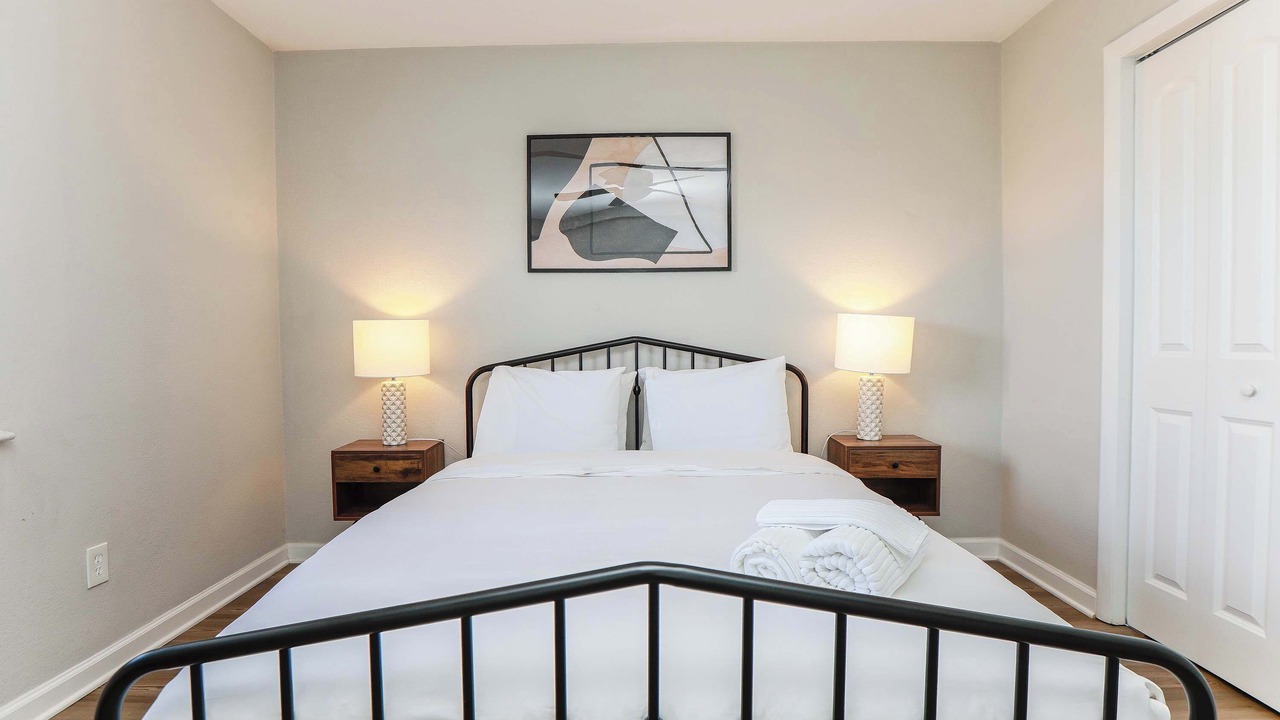 Photo of Bedroom in Cottage Line