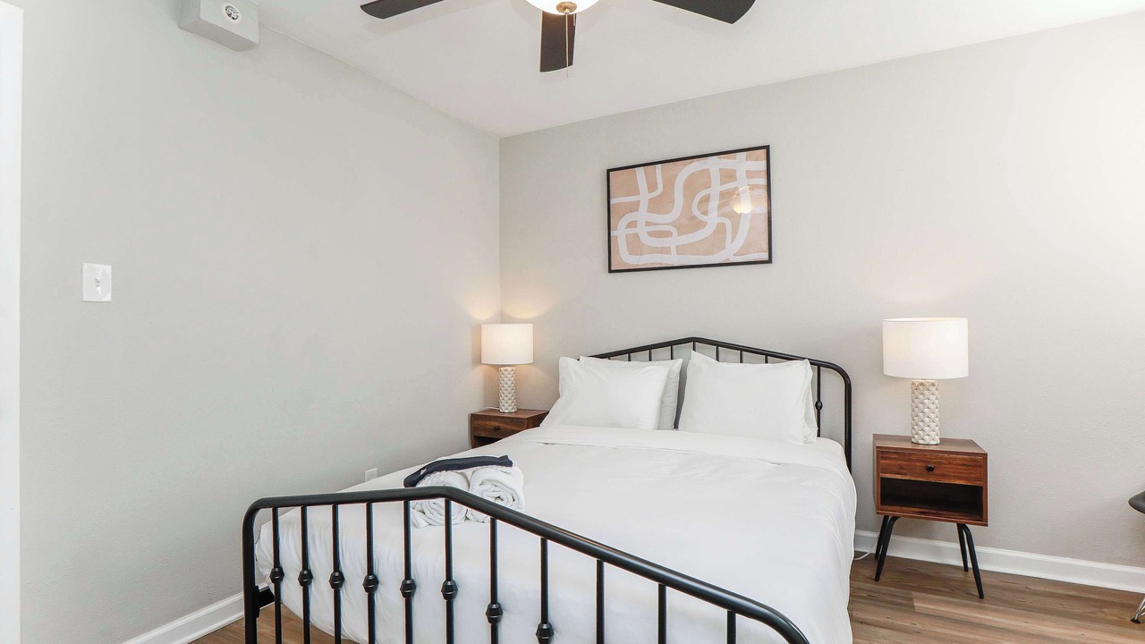 Photo of Bedroom in Cottage Line