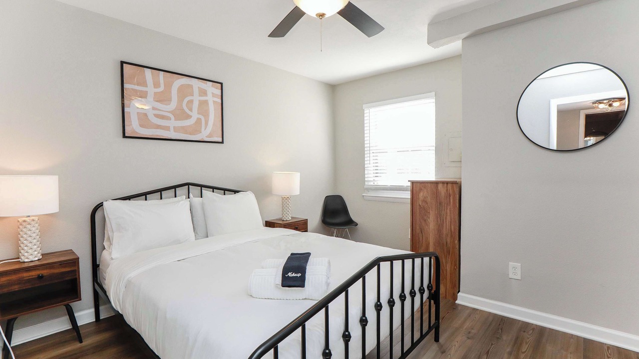 Photo of Bedroom in Cottage Line