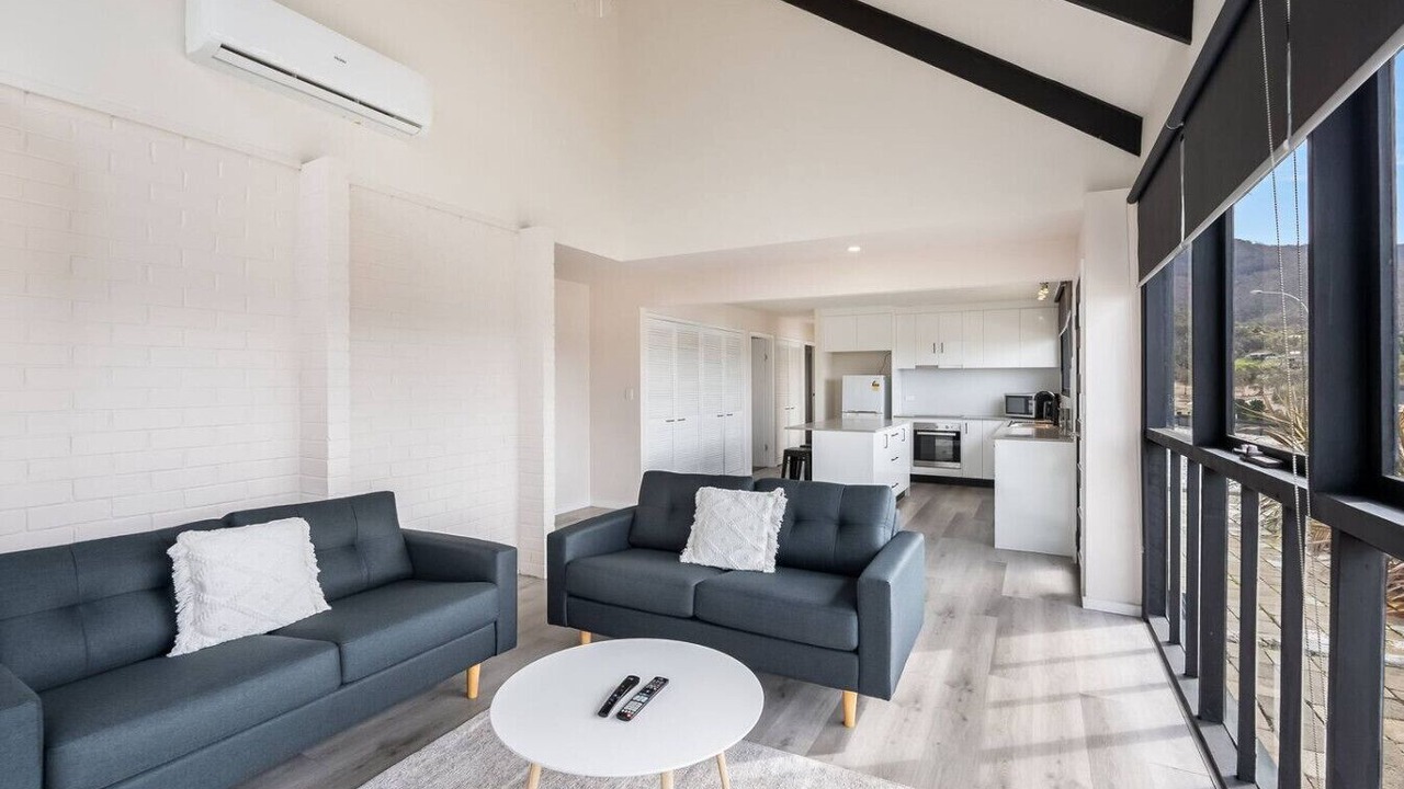 Photo of Livingroom in Claremont