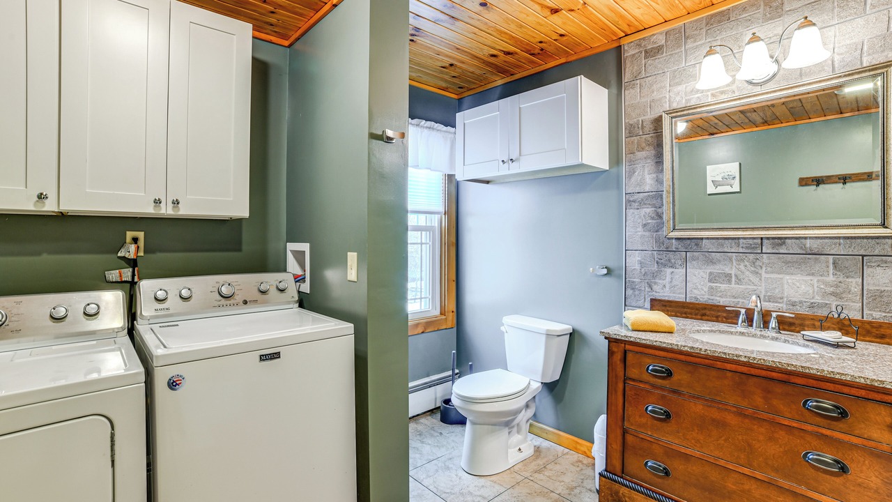 Photo of Bathroom in Lisle