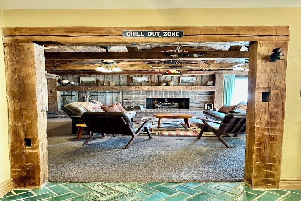 Photo of Livingroom in Michigan City
