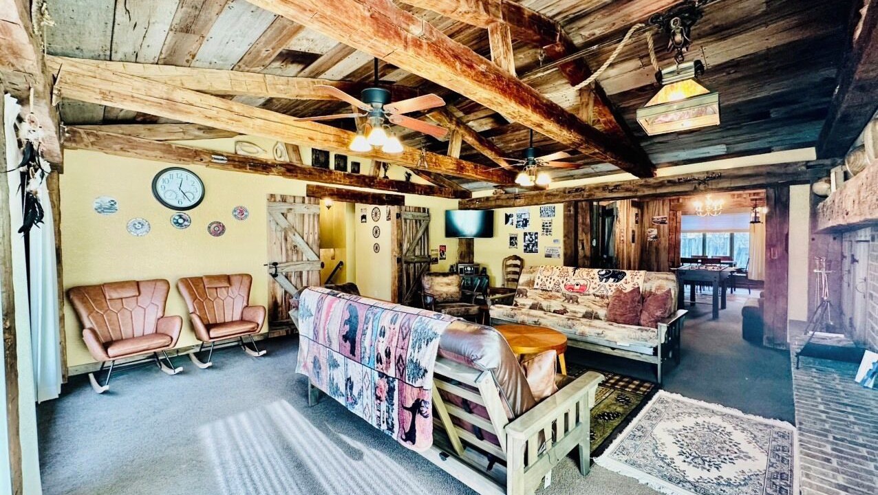 Photo of Livingroom in Michigan City