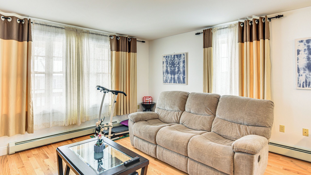 Photo of Livingroom in Worcester