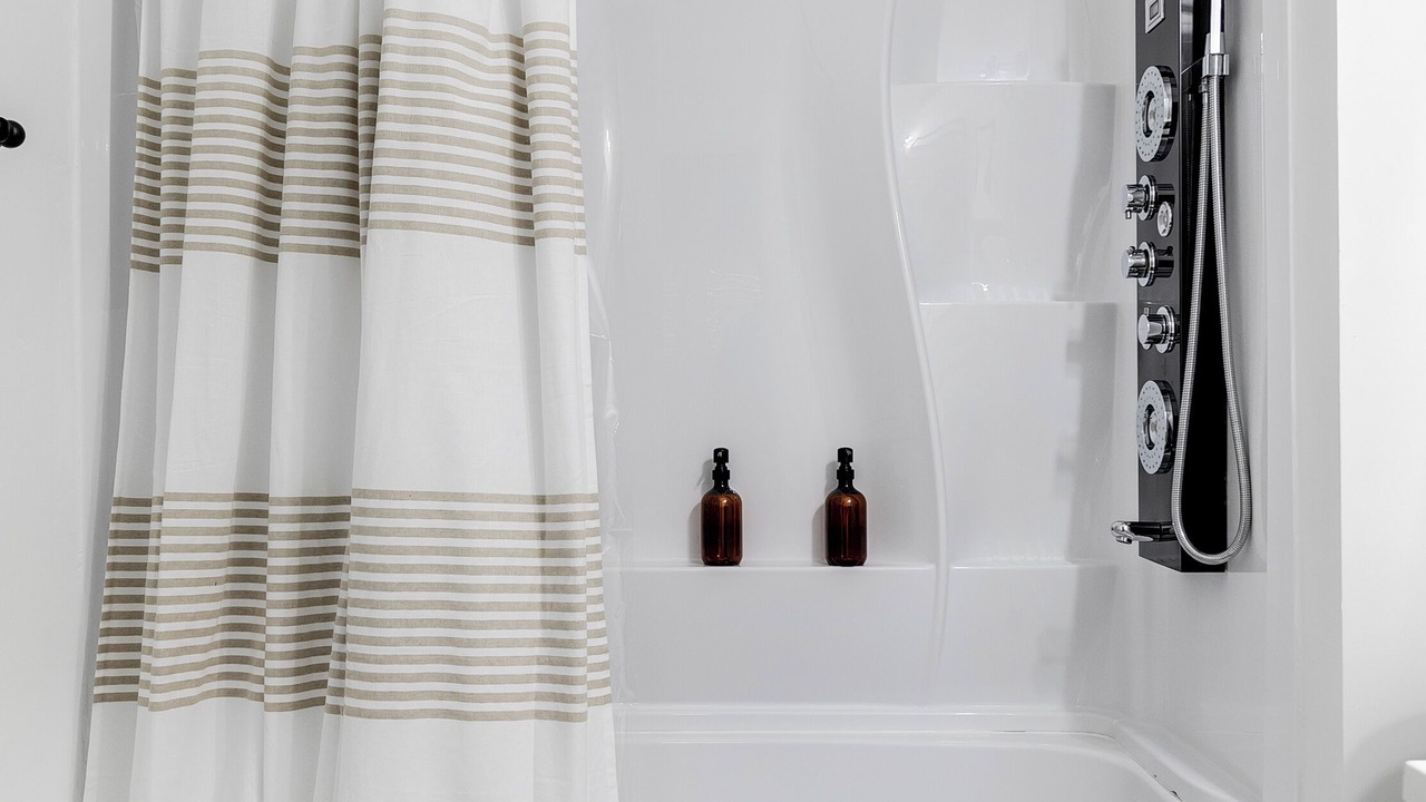 Photo of Bathroom in Mosby