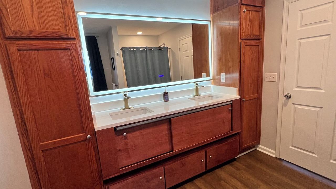 Photo of Bathroom in Willoughby Spit