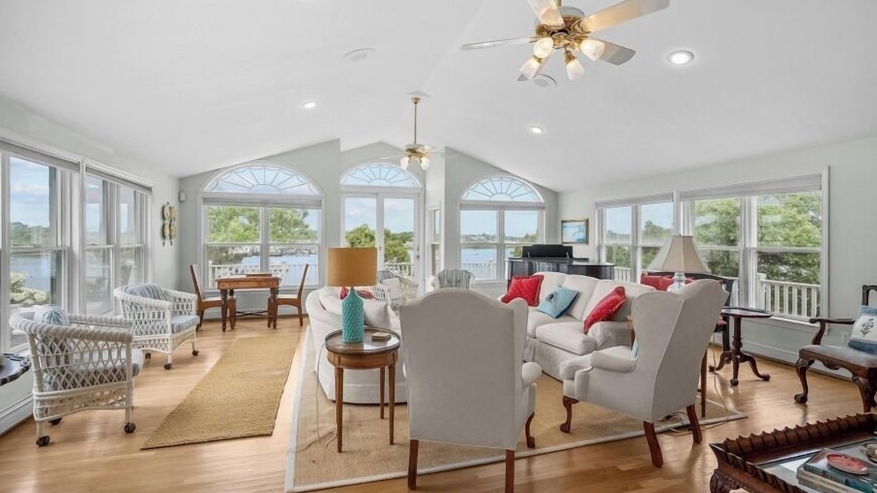 Photo of Livingroom in Chatham
