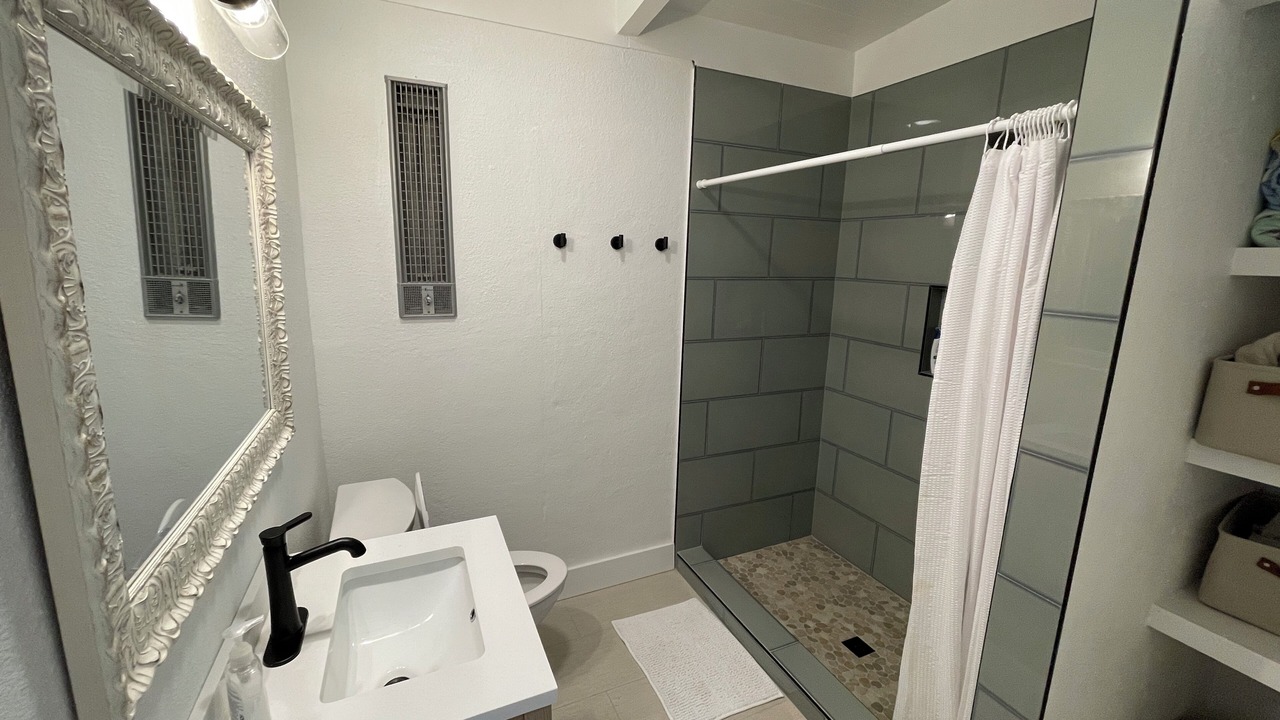 Photo of Bathroom in Laguna Beach