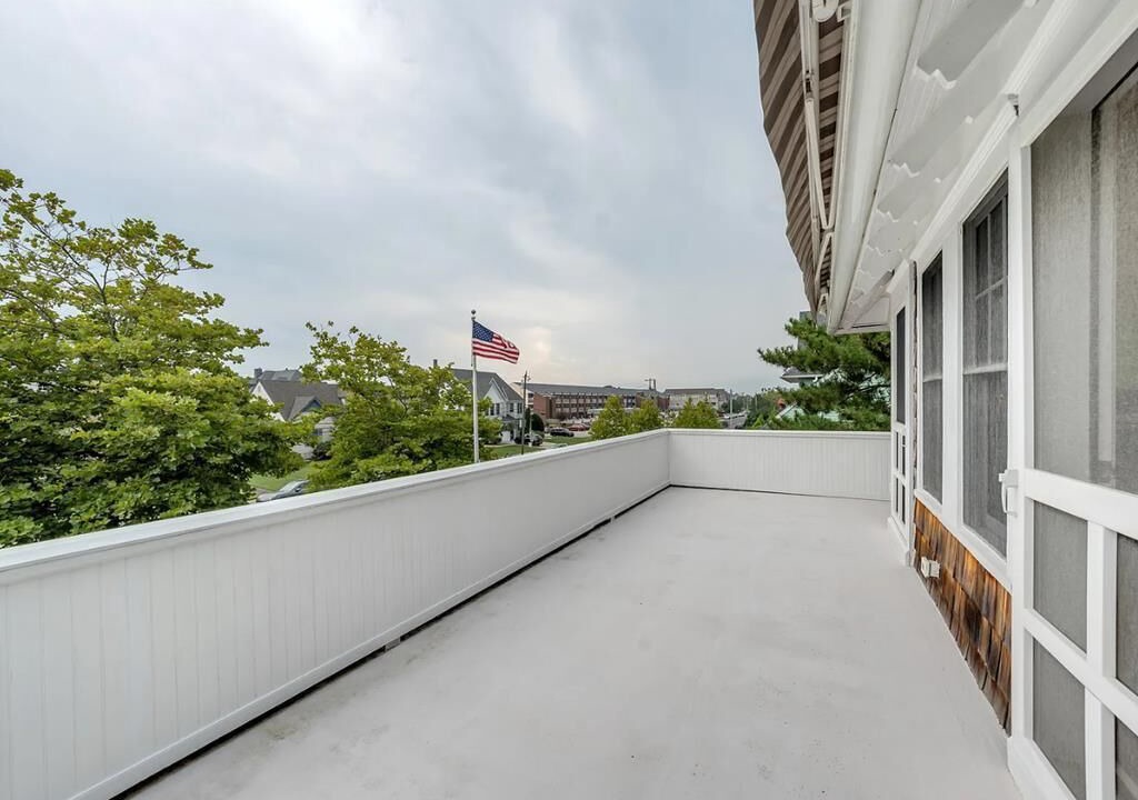 Photo of Patio Balcony in Admiral Estates