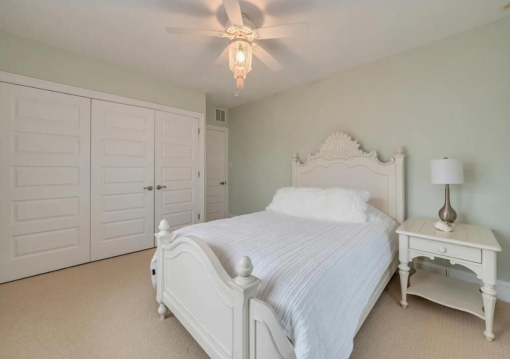 Photo of Bedroom in Admiral Estates