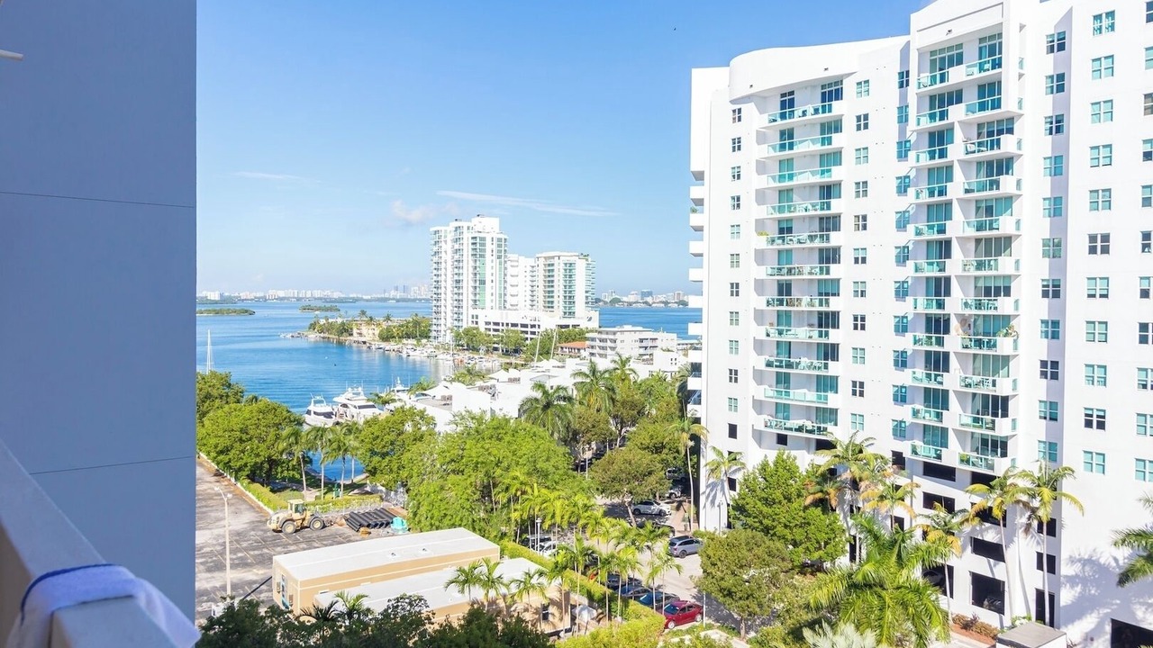 Photo of Outdoor in North Bay Village