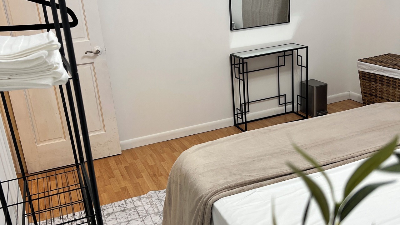 Photo of Bedroom in Valley Stream