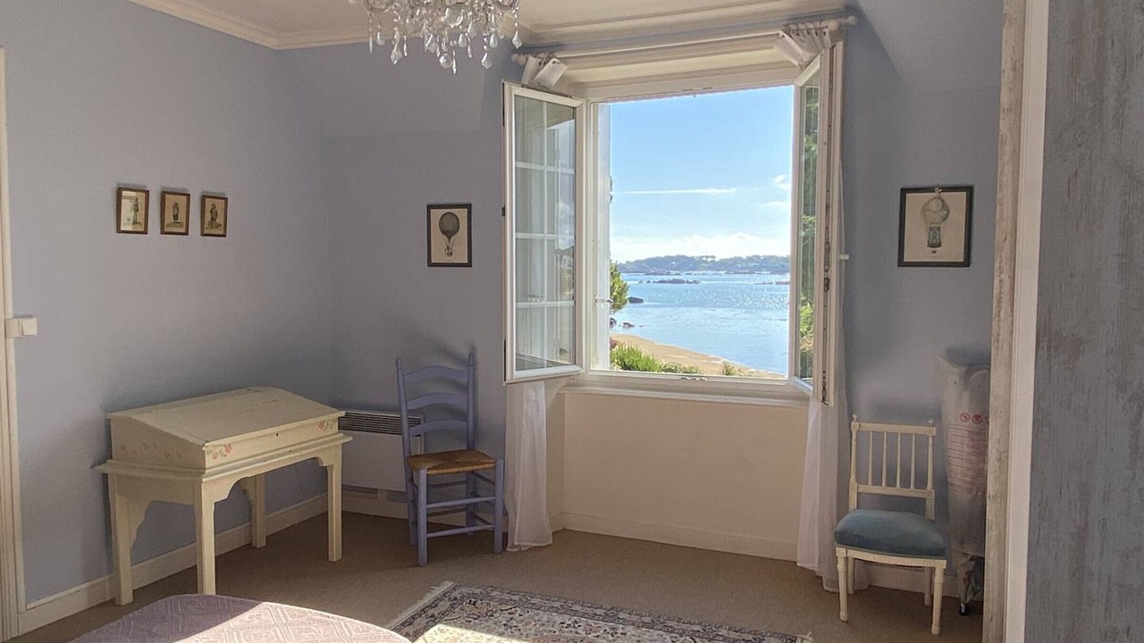 Photo of Bedroom in Cote de Granit Rose