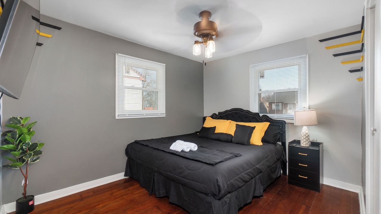 Photo of Bedroom in Gary