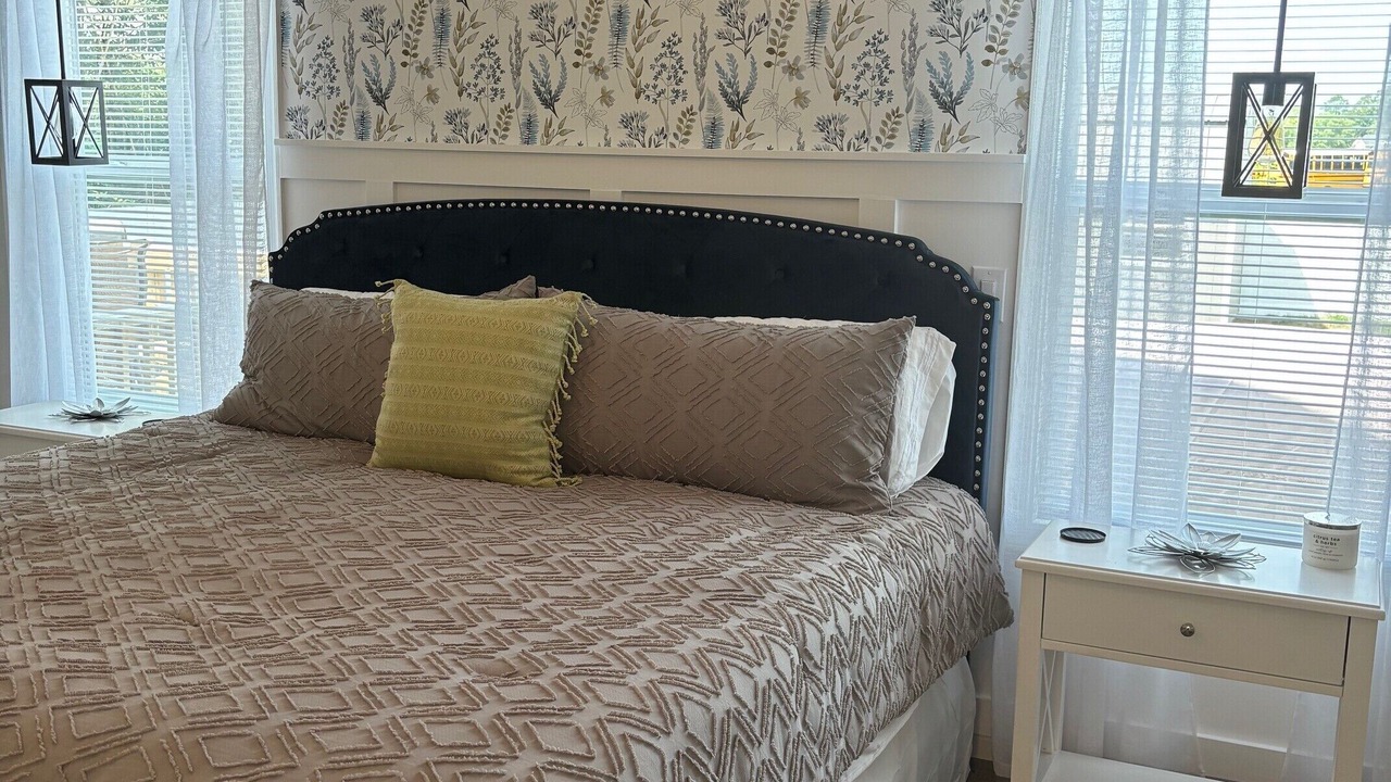Photo of Bedroom in Issue