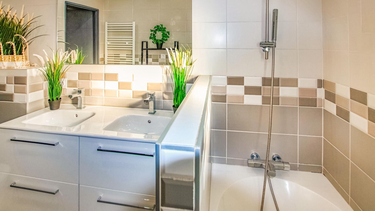 Photo of Bathroom in Morieres-les-Avignon