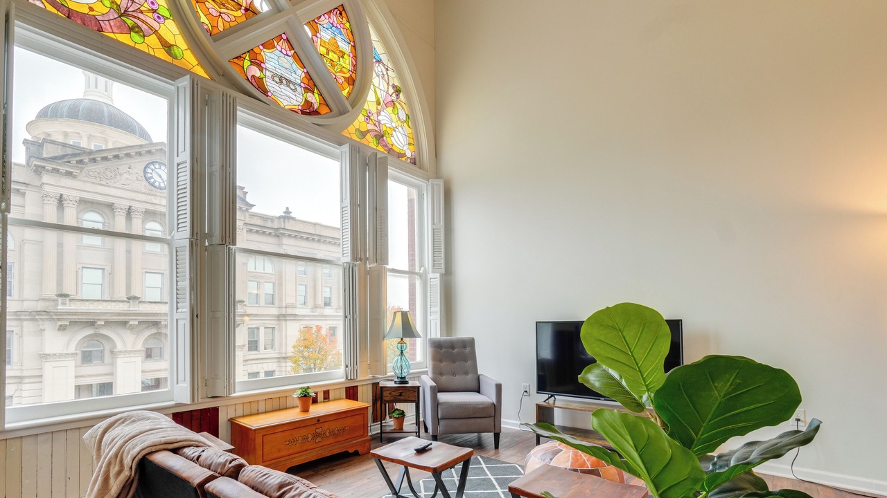 Photo of Livingroom in Huntington