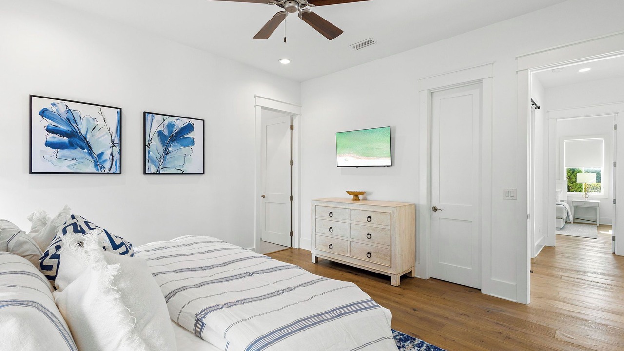 Photo of Bedroom in Gulf Place