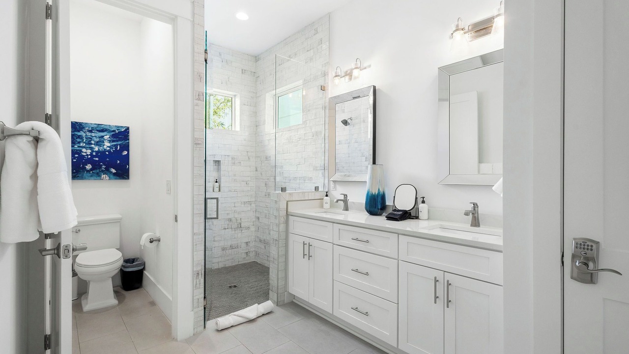 Photo of Bathroom in Gulf Place