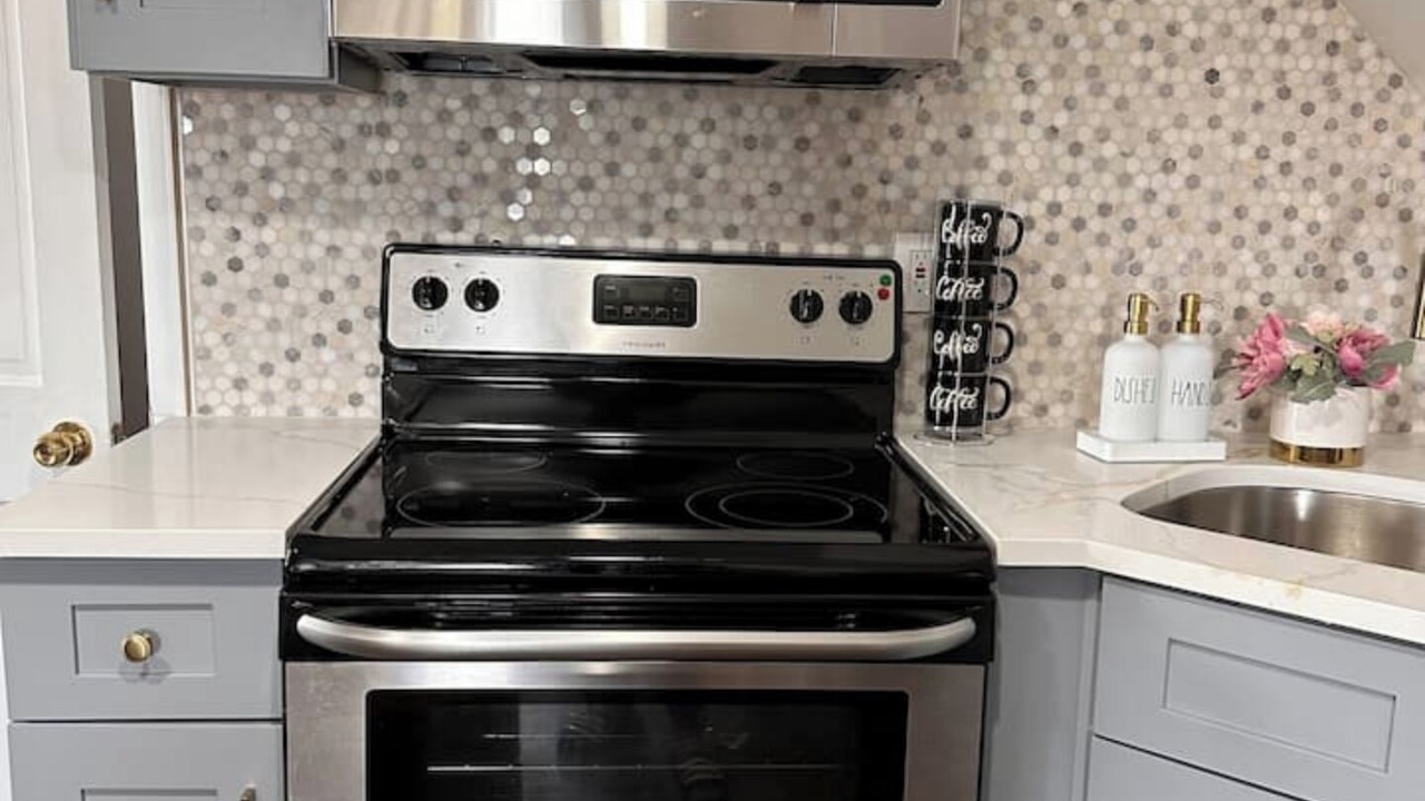 Photo of Kitchen in North Valley Stream