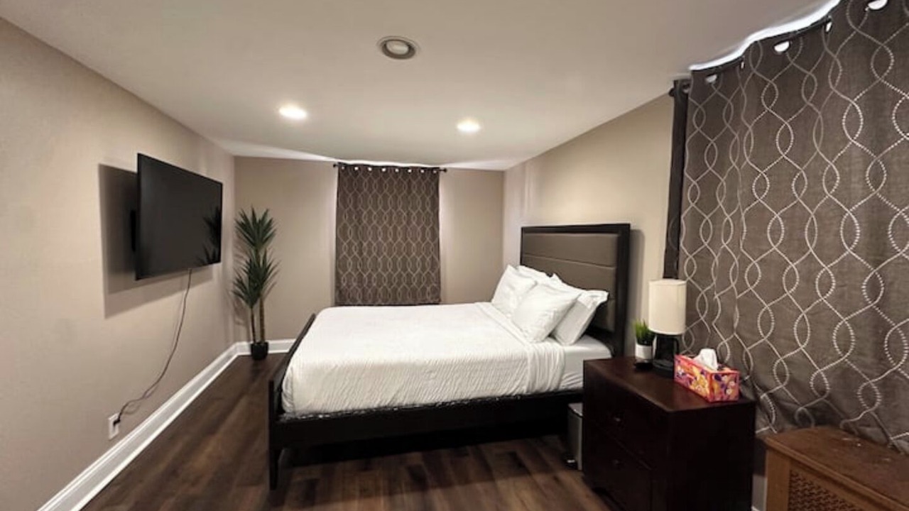 Photo of Bedroom in North Valley Stream