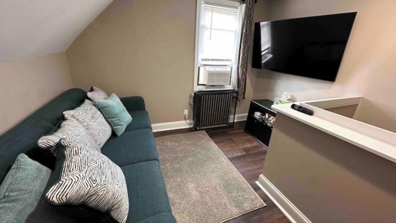 Photo of Livingroom in North Valley Stream
