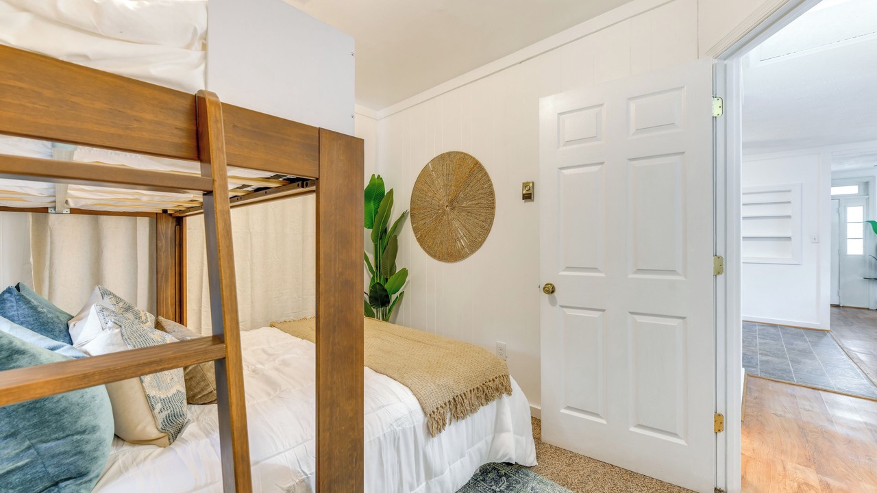 Photo of Bedroom in Colonial Beach