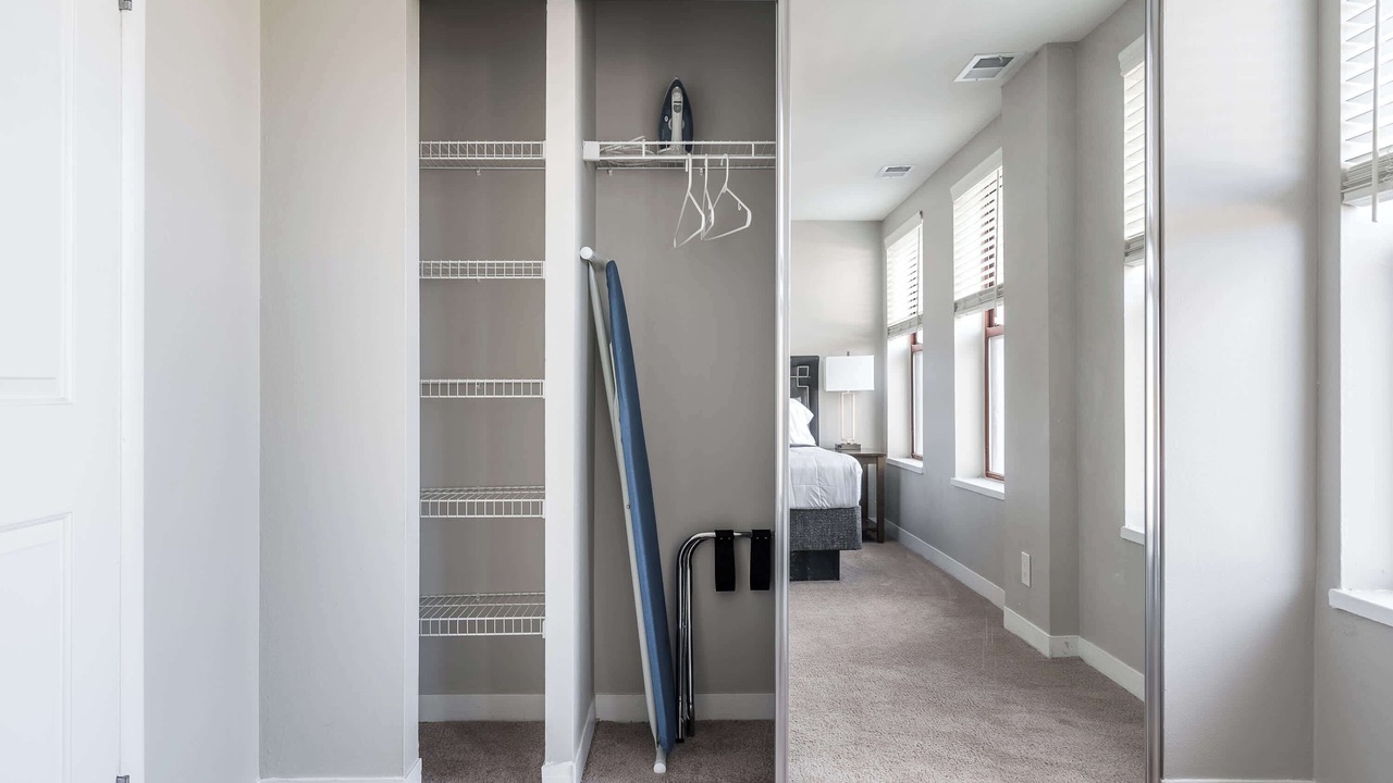 Photo of Bedroom in Mile Square