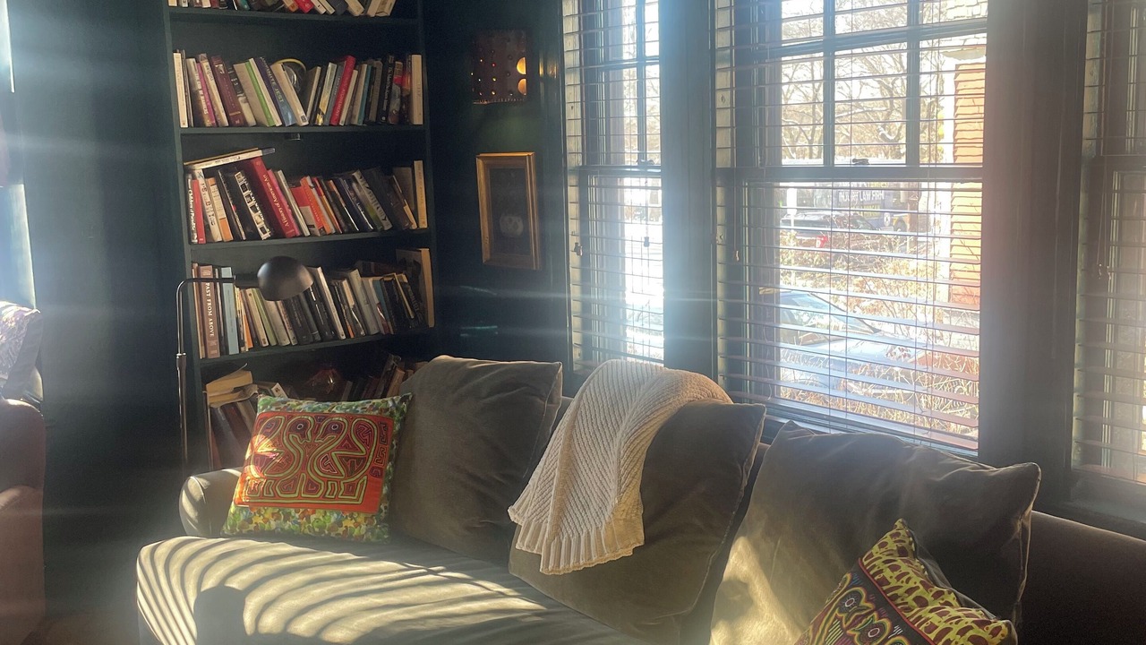 Photo of Livingroom in West Cambridge