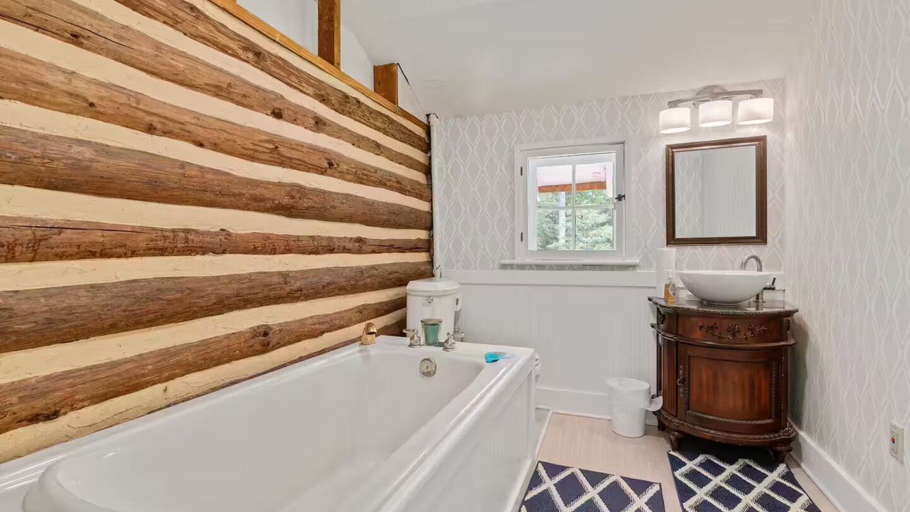 Photo of Bathroom in North