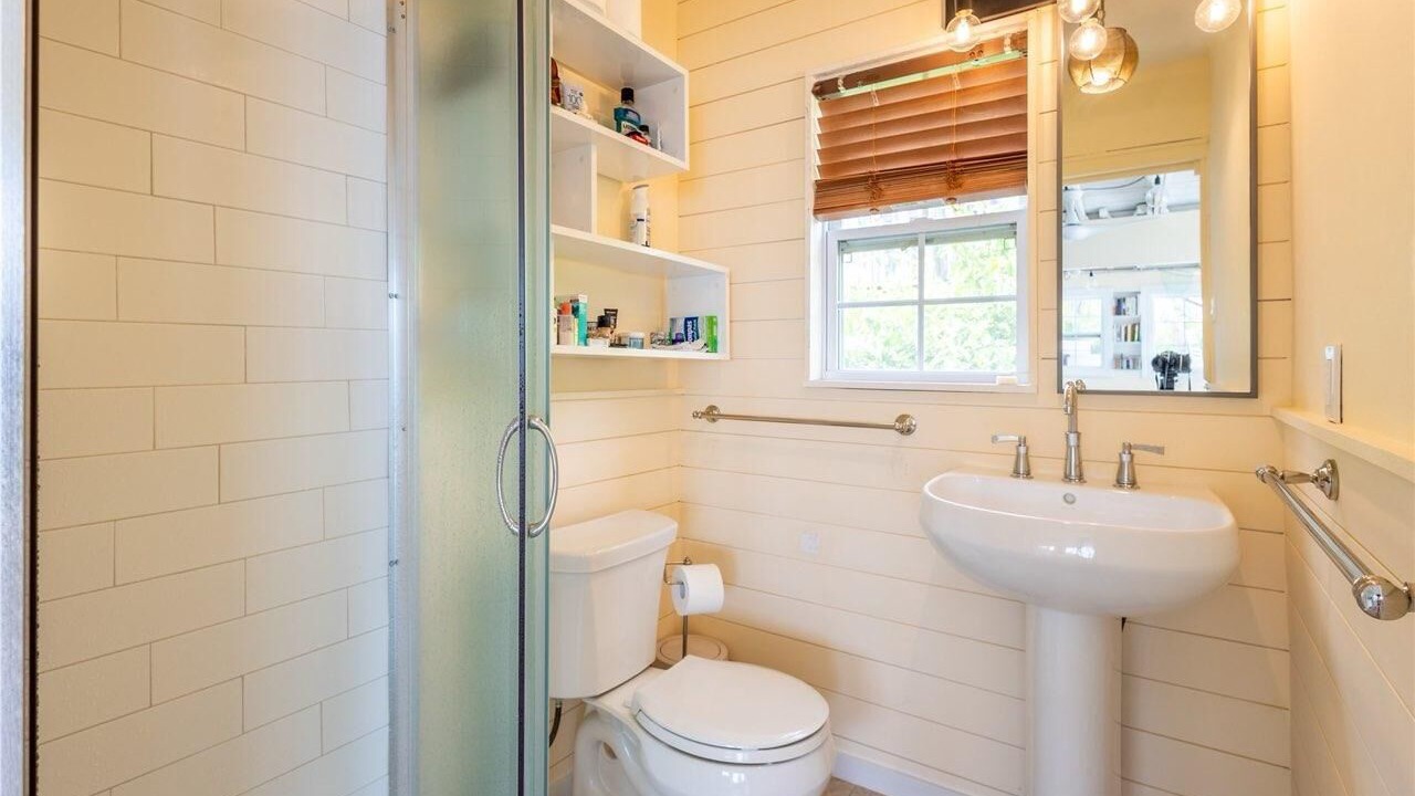 Photo of Bathroom in Baiting Hollow