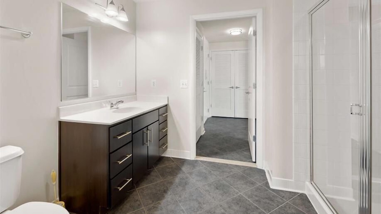 Photo of Bathroom in Pentagon City