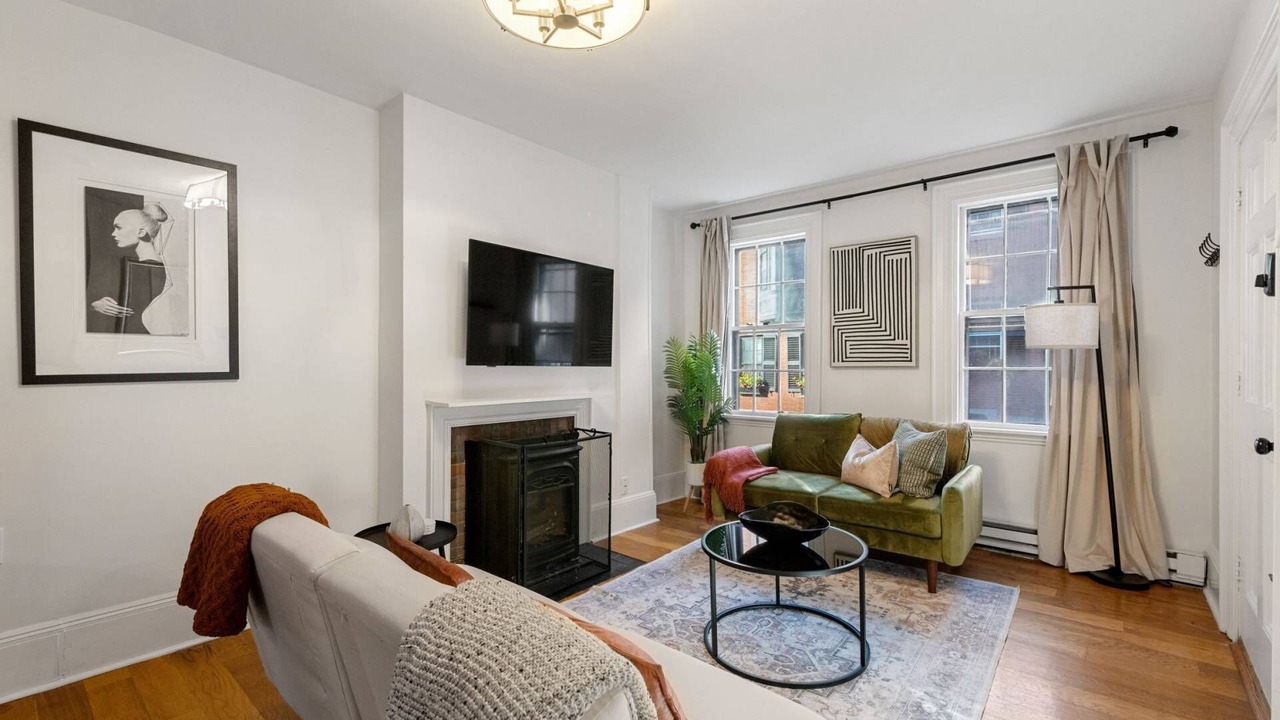 Photo of Bedroom in Beacon Hill