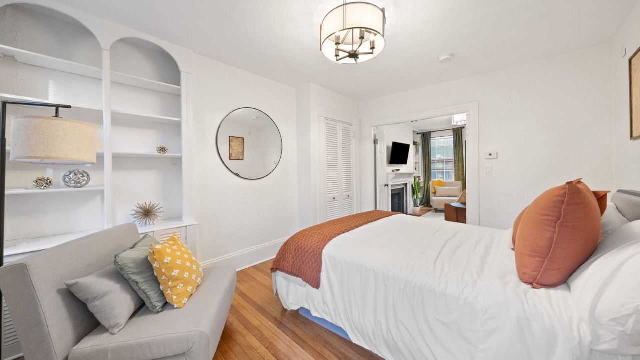 Photo of Bedroom in Beacon Hill