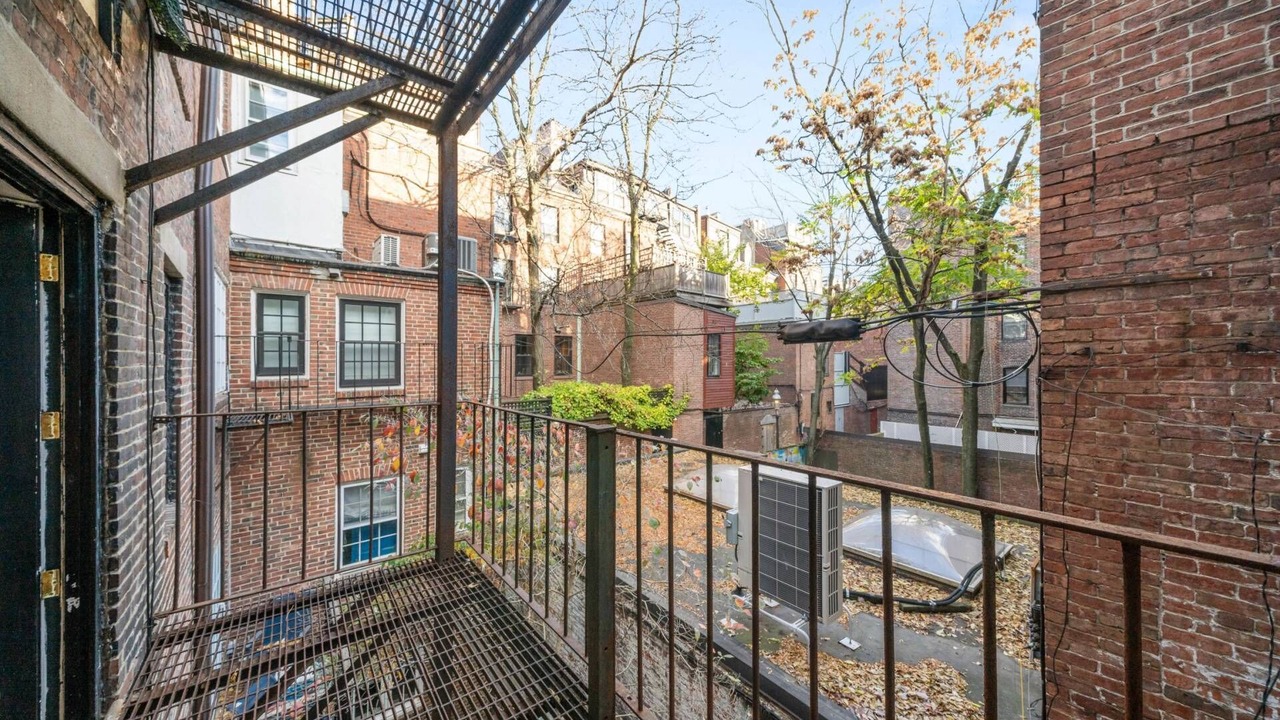 Photo of Outdoor in Beacon Hill