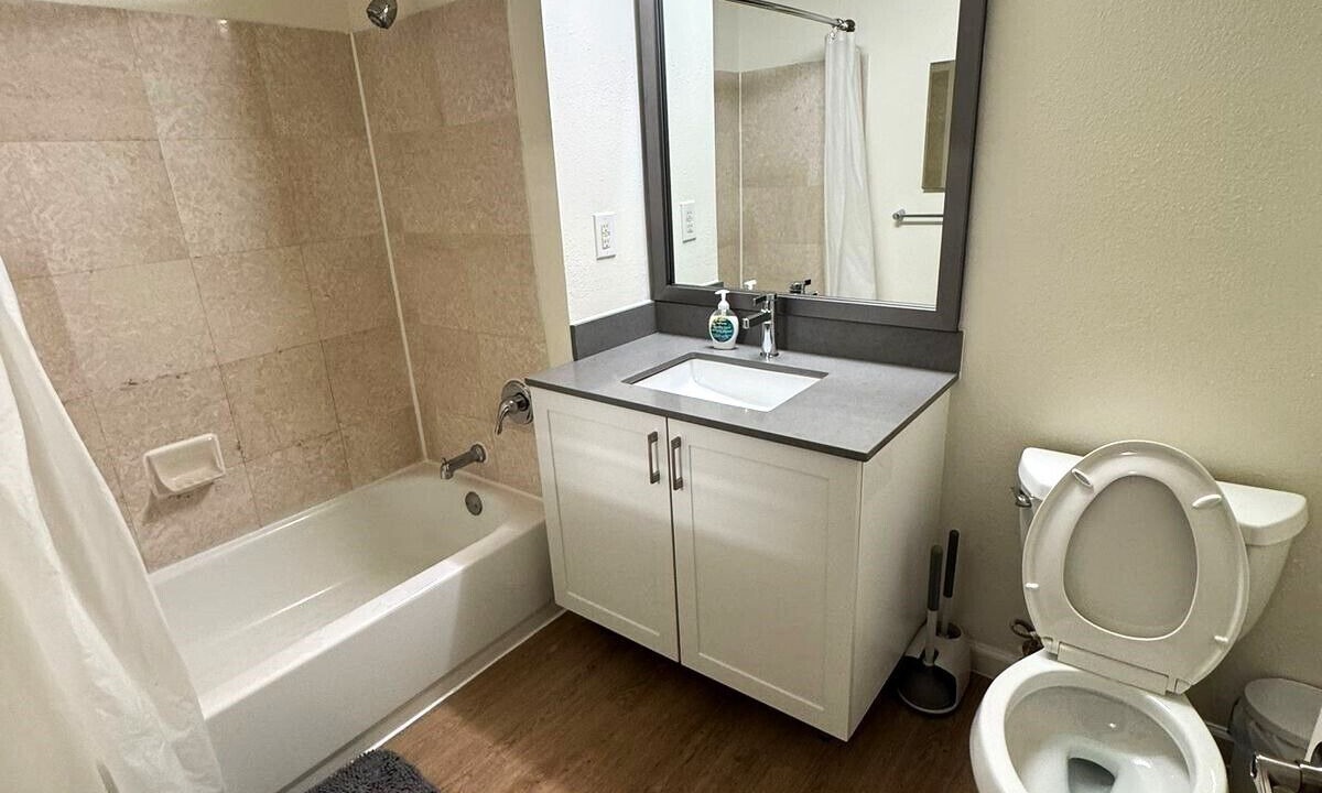 Photo of Bathroom in Hudson Exchange