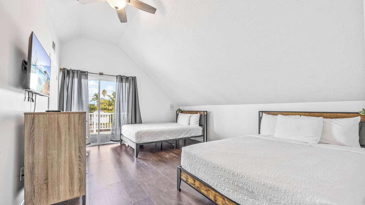 Photo of Bedroom in Orlando Beach
