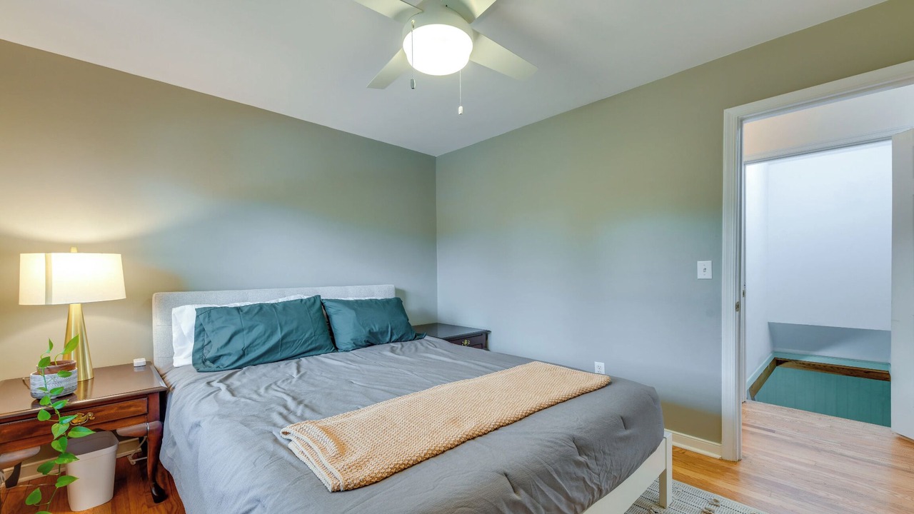 Photo of Bedroom in Weems