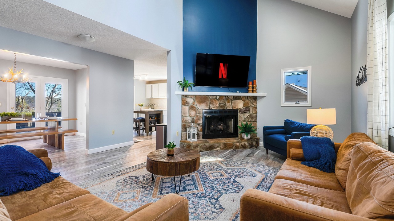 Photo of Livingroom in McGaheysville