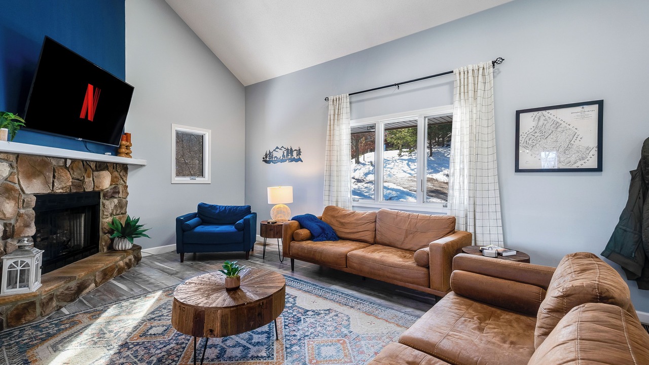 Photo of Livingroom in McGaheysville