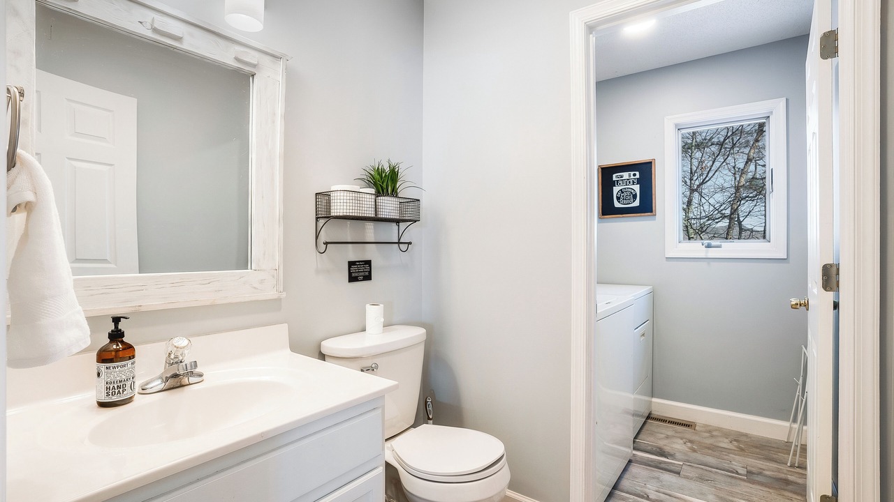 Photo of Bathroom in McGaheysville