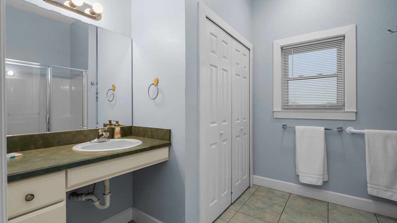 Photo of Bathroom in Painters Walk