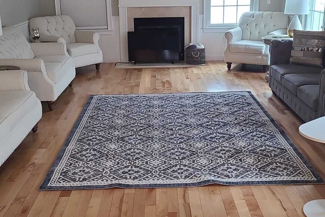 Photo of Livingroom in Foxboro