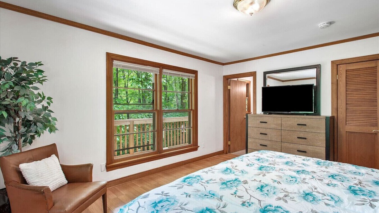 Photo of Bedroom in North Chesterfield