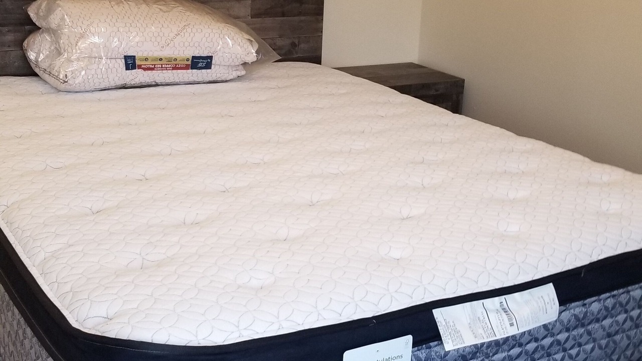 Photo of Bedroom in Elma