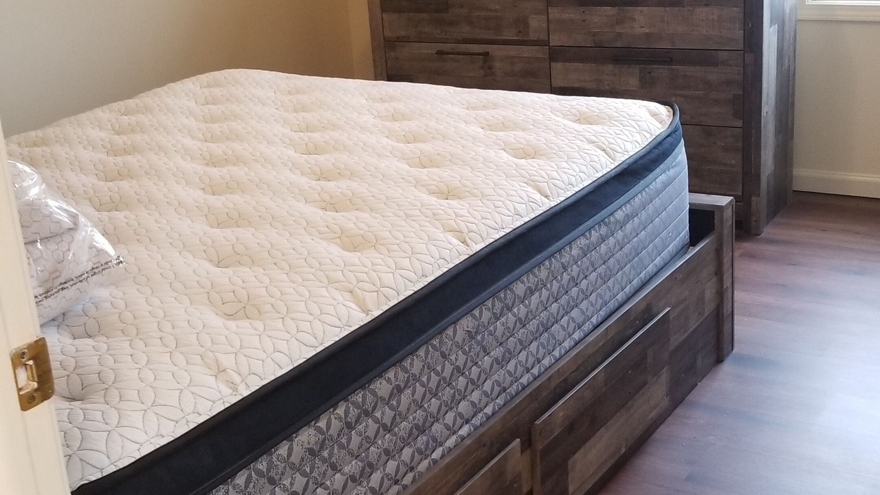 Photo of Bedroom in Elma