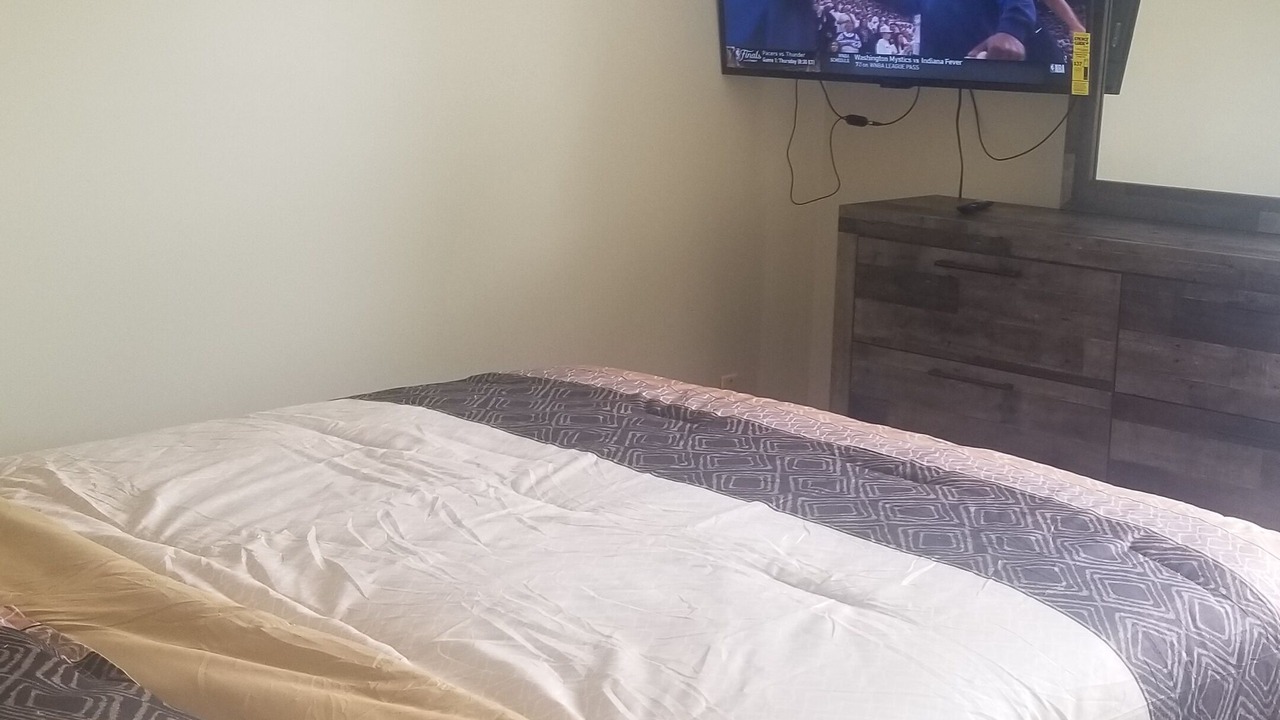 Photo of Bedroom in Elma