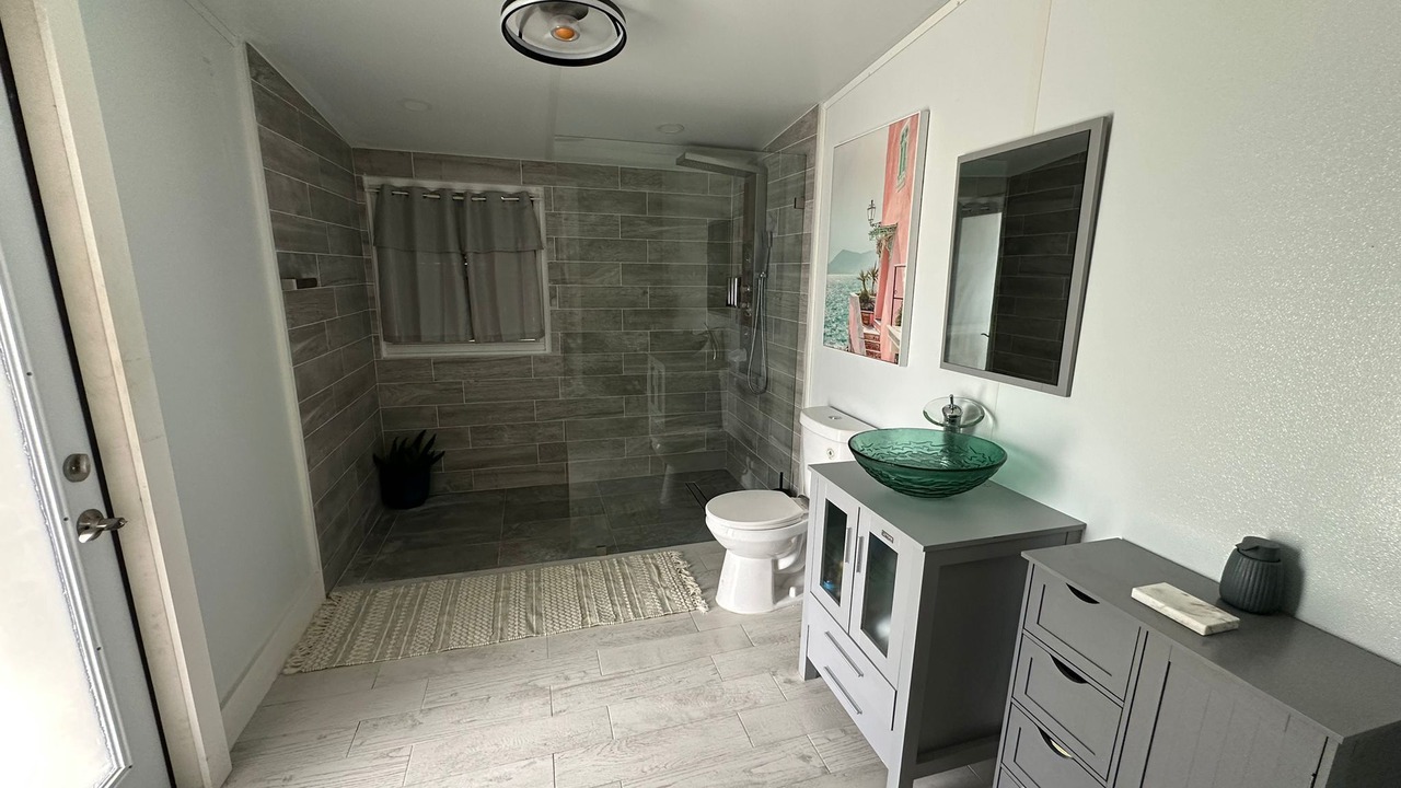 Photo of Bathroom in Cutler Bay