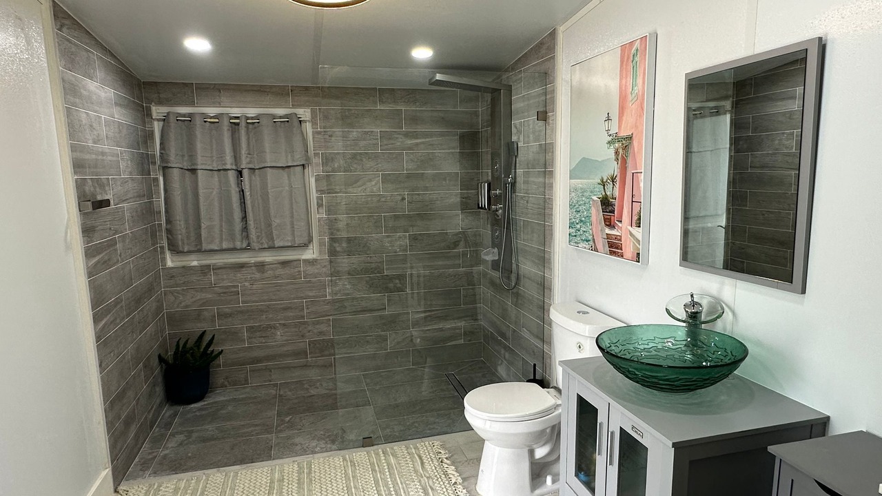 Photo of Bathroom in Cutler Bay